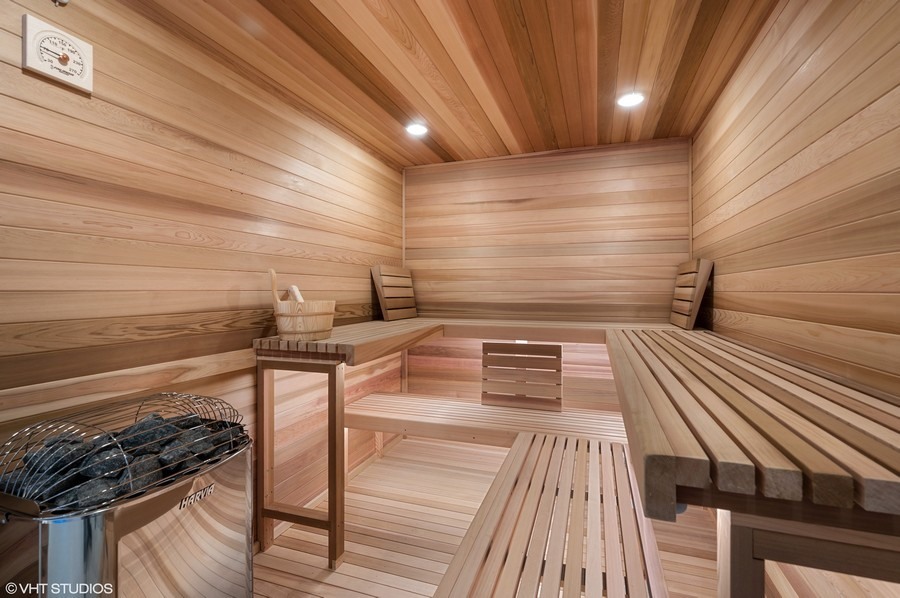 655 Sheridan Road Glencoe, IL 60022 - Photo 38 of 45 a view of a balcony with chairs