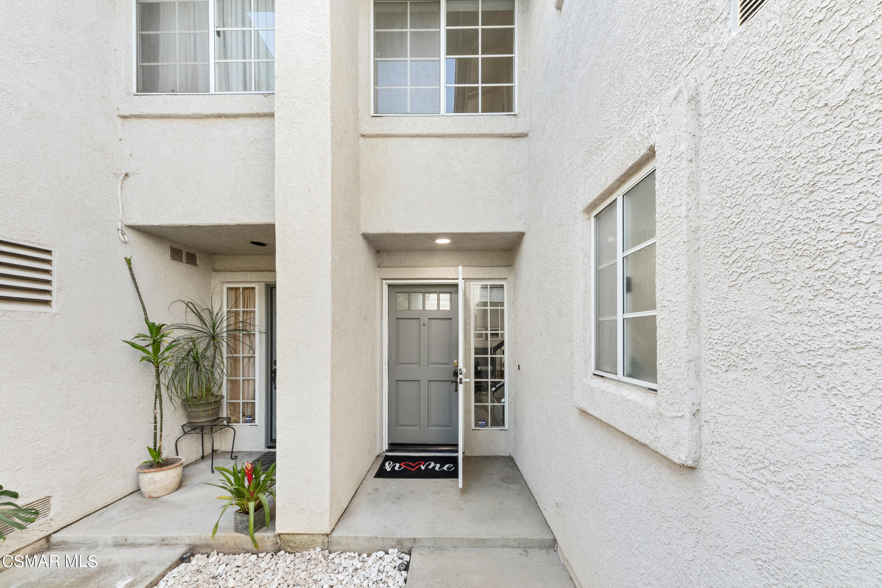 517 Orilla Walk Oxnard, CA 93030 - Photo 6 of 50 5DSR8057