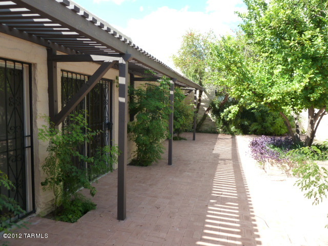 285 South Kolb Road, Unit 18 Tucson, AZ 85710 - Photo 19 of 22