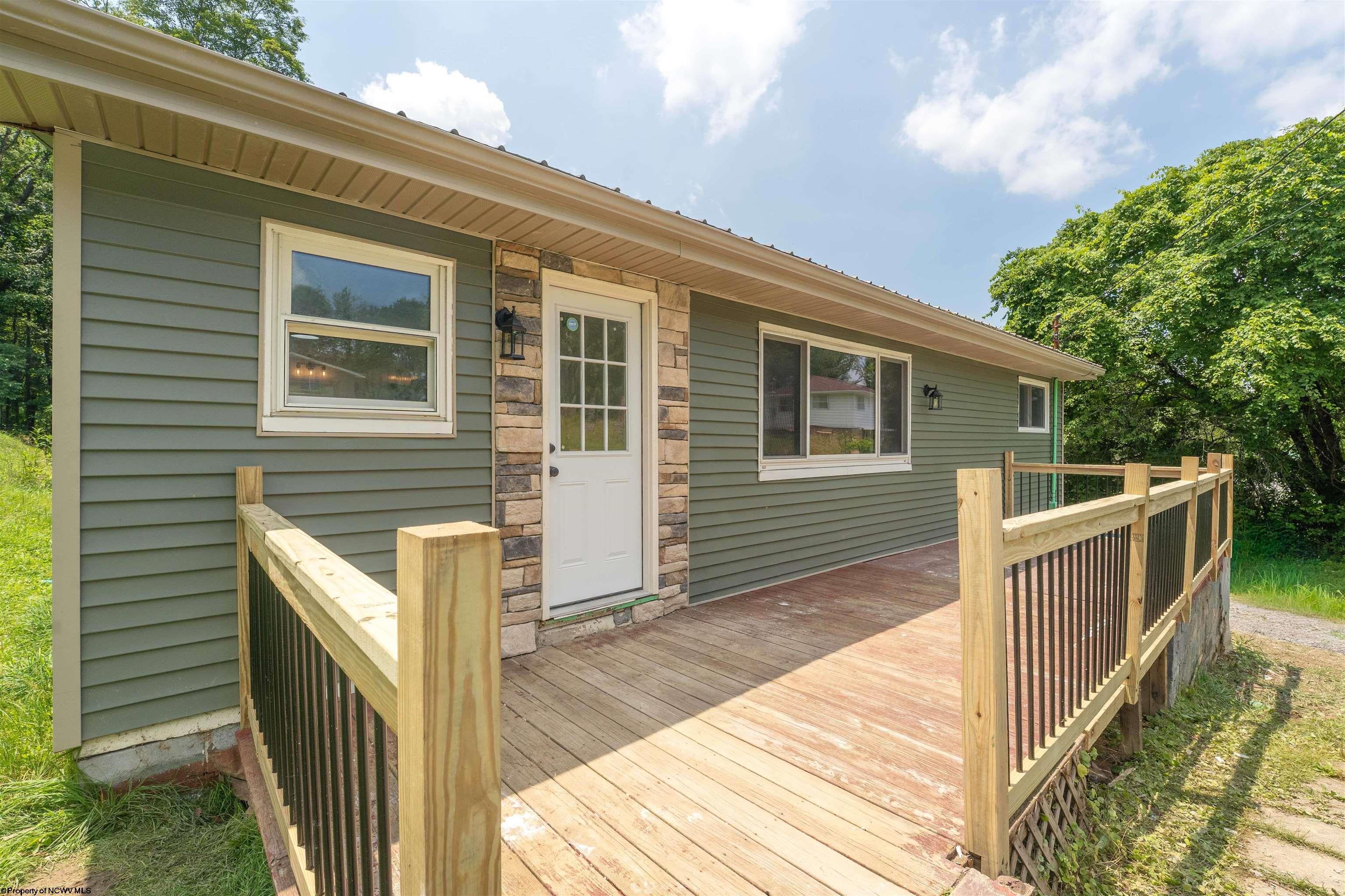 2334 School House Road Fairmont, WV 26554 - Photo 2 of 22 Gallery Image 2