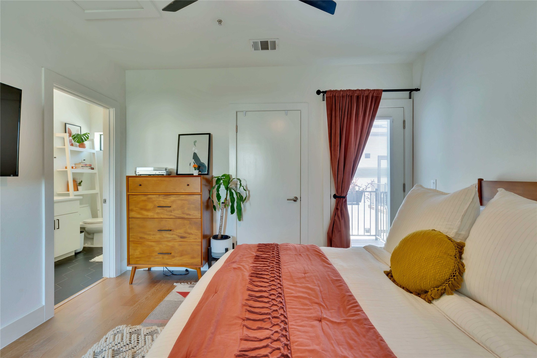 1128 Chicon Street, Unit 201 Austin, TX 78702 - Photo 17 of 30