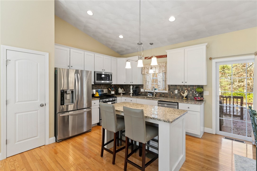 645 Ten Rod Road Exeter, RI 02822 - Photo 7 of 42