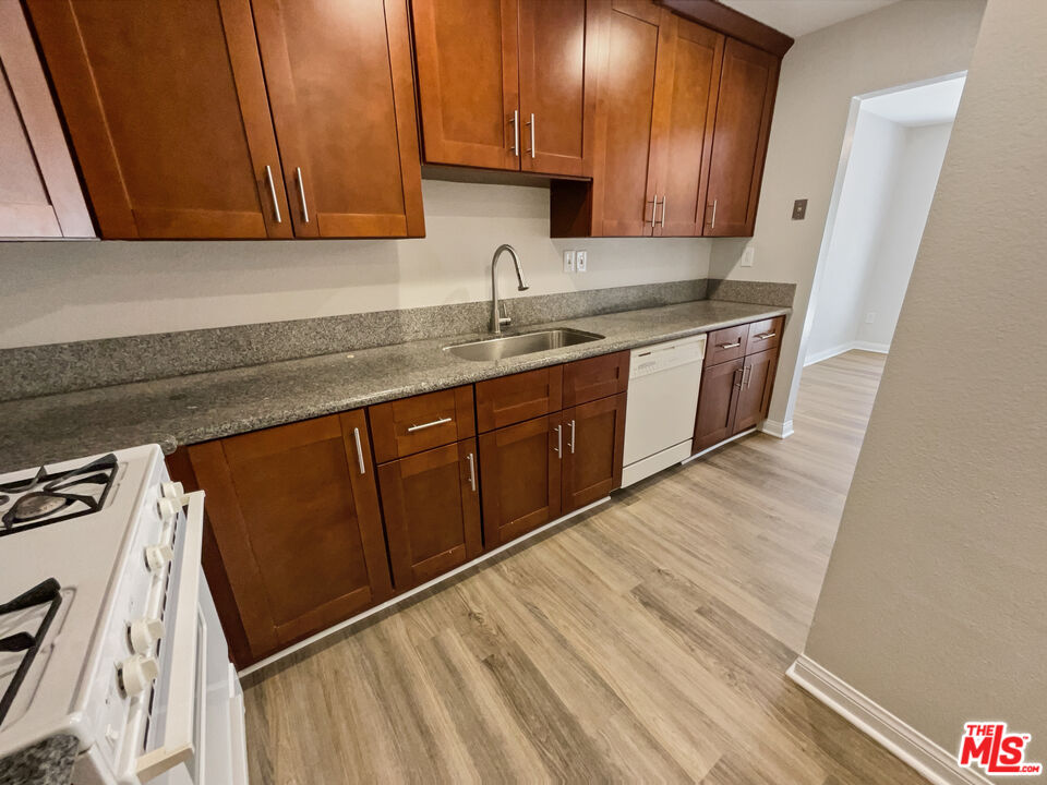 31361 The Old Road, Unit A Castaic, CA 91384 - Photo 16 of 30 Gallery Image 16