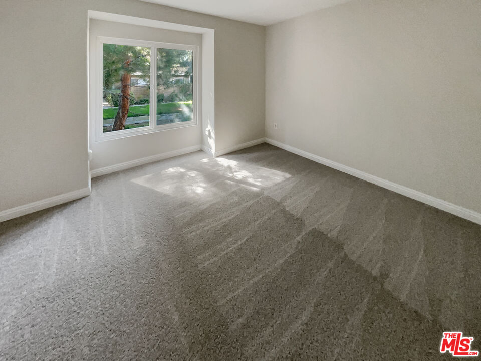 31361 The Old Road, Unit A Castaic, CA 91384 - Photo 18 of 30 Gallery Image 18