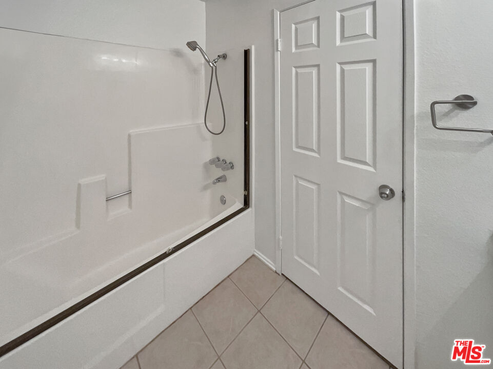 31361 The Old Road, Unit A Castaic, CA 91384 - Photo 20 of 30 Gallery Image 20