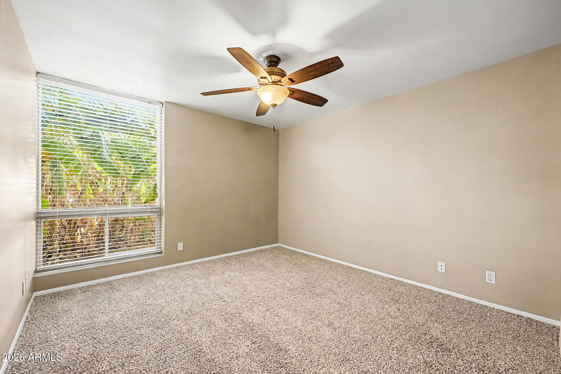 3270 East Camelback Road, Unit 114 Phoenix, AZ 85018 - Photo 19 of 31 2nd Bedroom