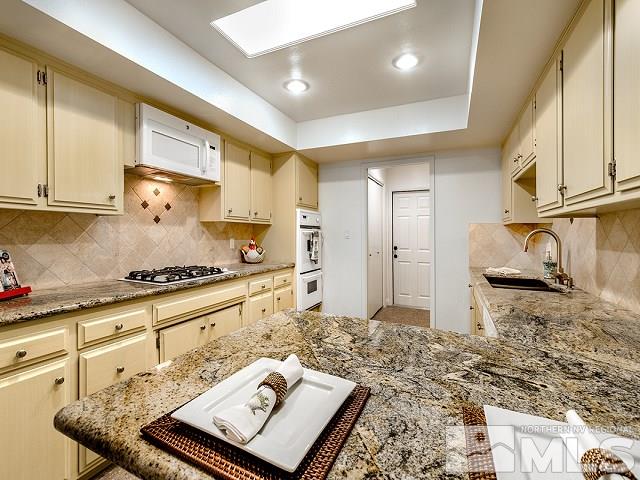 4903 Lakeridge Terrace West Reno, NV 89509 - Photo 3 of 24 Photo 3