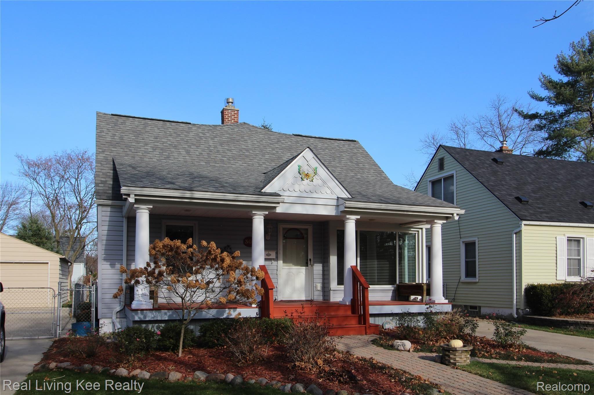 305 East Webster Road Royal Oak, MI 48073 - Photo 40 of 51 IMG_5912.jpg