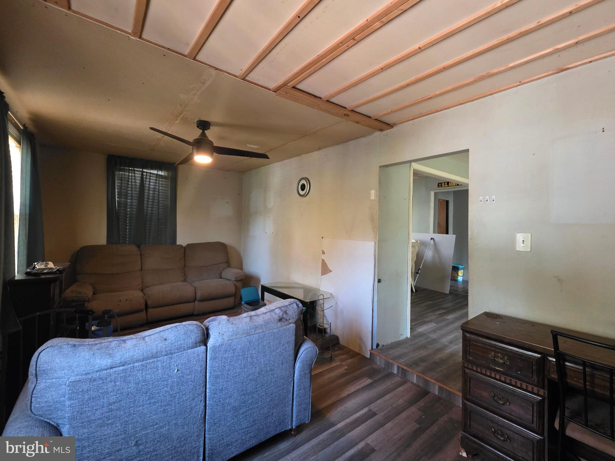 44 Highland Avenue Clementon, NJ 08021 - Photo 27 of 37 a living room with furniture