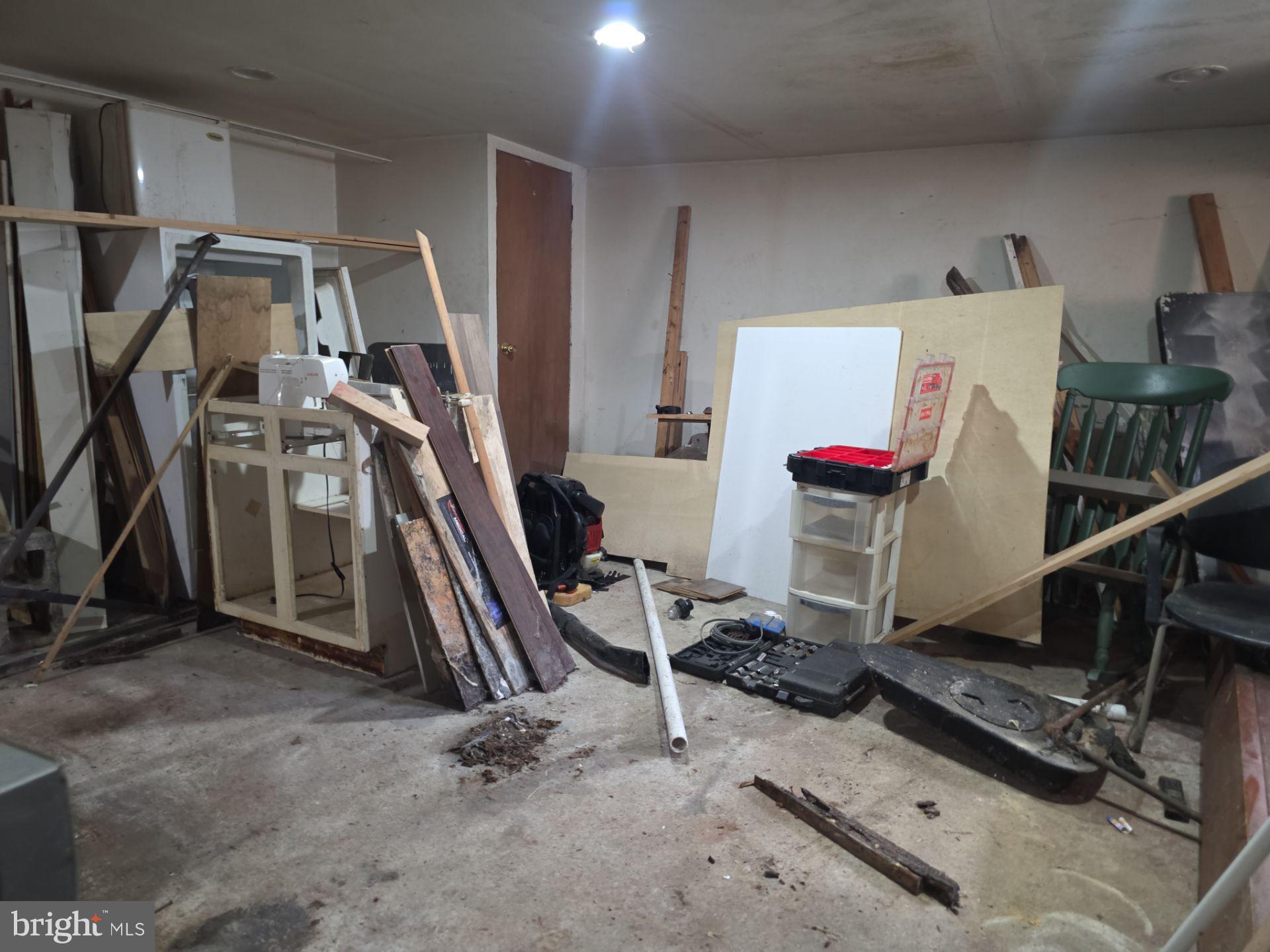 44 Highland Avenue Clementon, NJ 08021 - Photo 28 of 37 a view of a room with gym equipment
