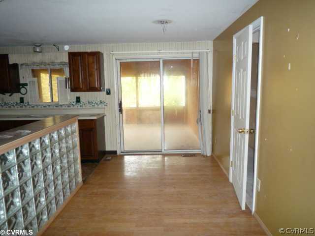 6911 Able Road Chesterfield, VA 23832 - Photo 4 of 10 Dining Room