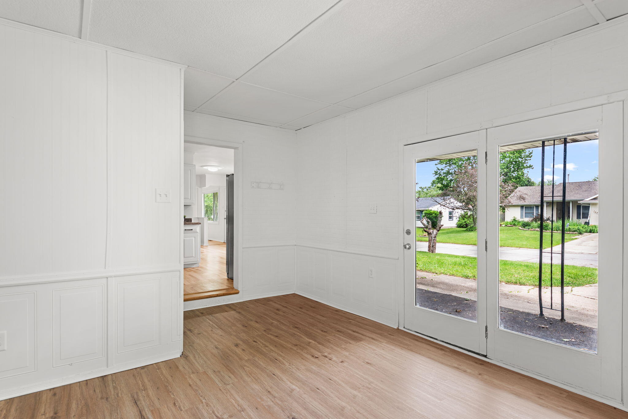 766 Fremont Road Valparaiso, IN 46385 - Photo 12 of 20 2048x1367