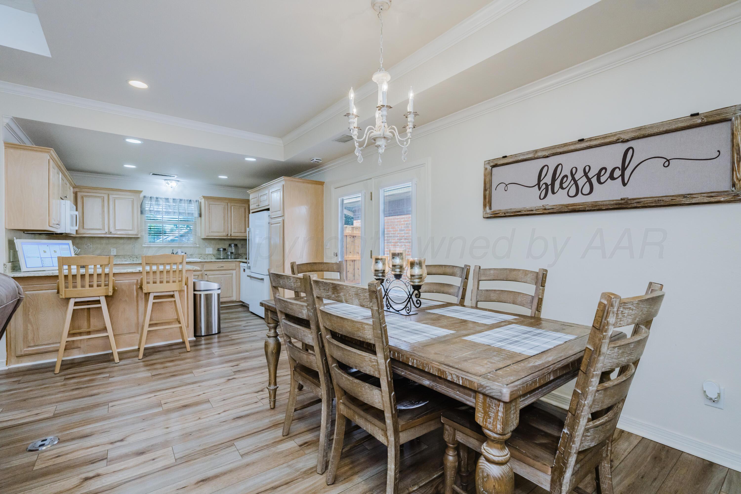 6314 Roadrunner Court Amarillo, TX 79119 - Photo 12 of 36 Dining View 1
