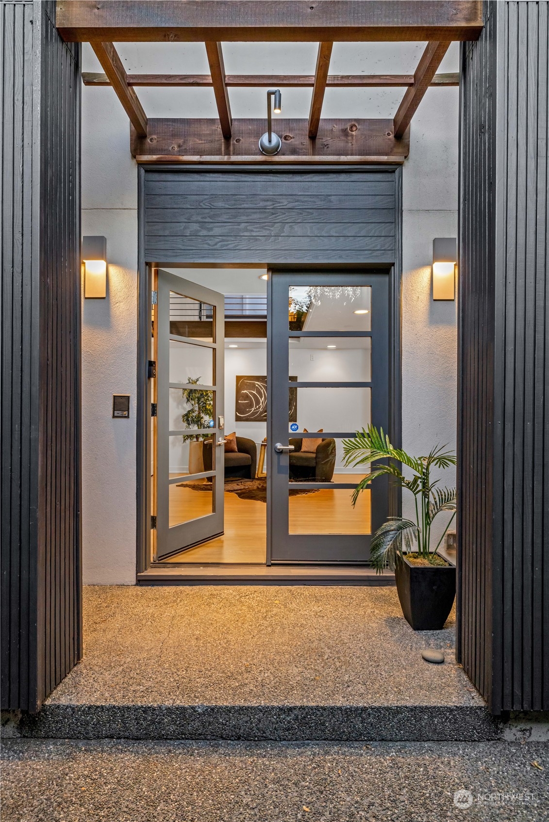 116 Prospect Street Seattle, WA 98109 - Photo 2 of 40