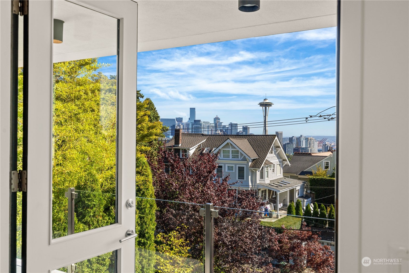 116 Prospect Street Seattle, WA 98109 - Photo 26 of 40