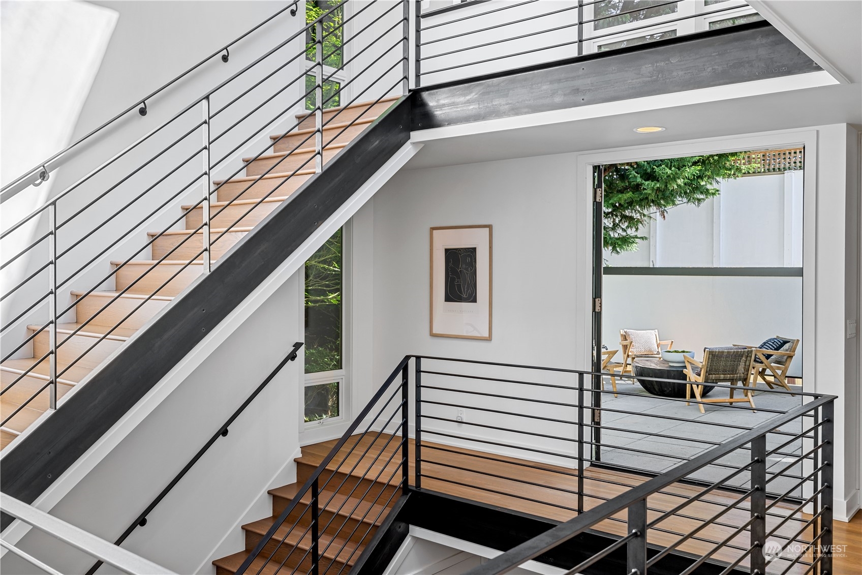 116 Prospect Street Seattle, WA 98109 - Photo 4 of 40