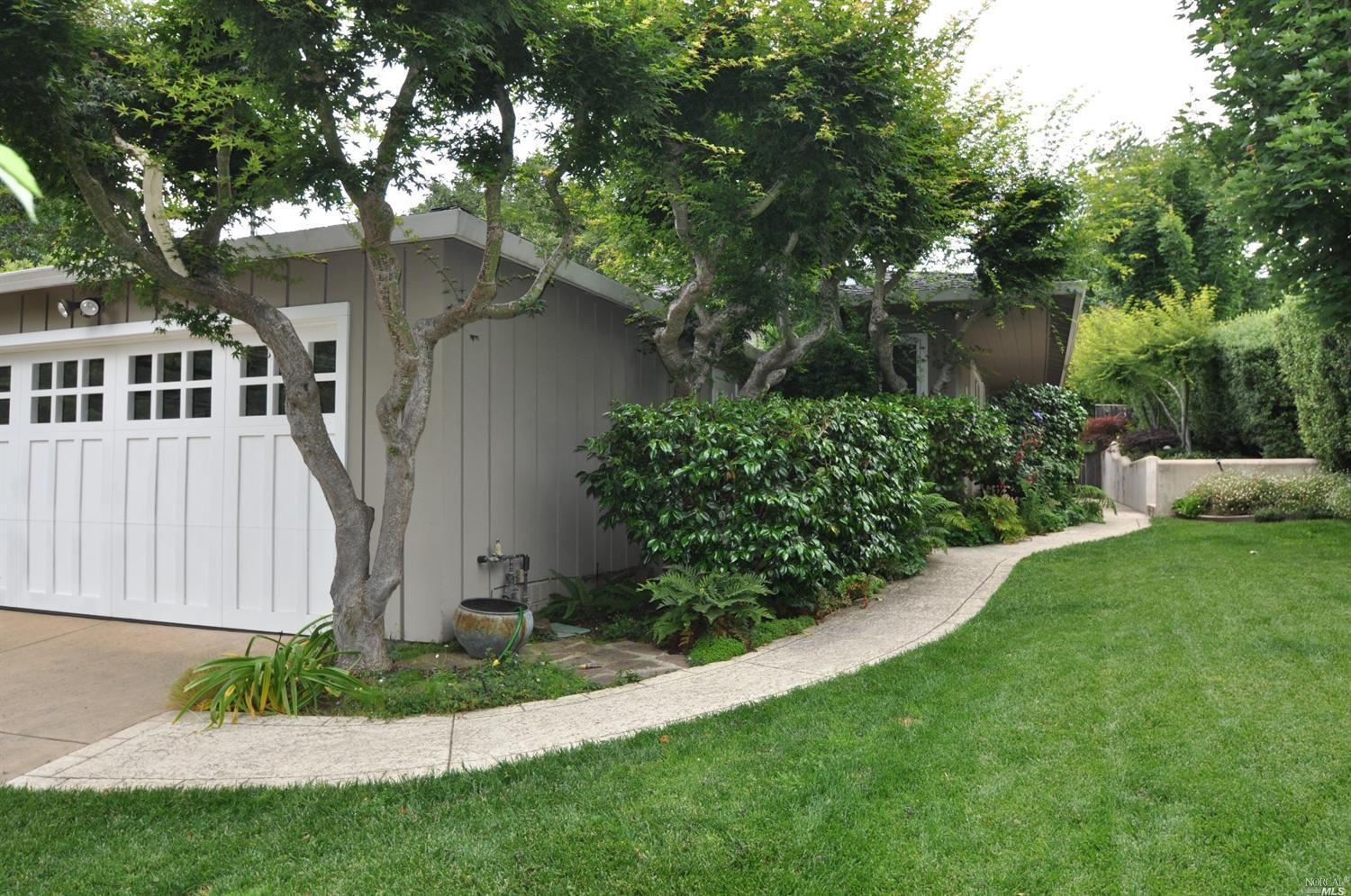 9 W Road Ross, CA 94957 - Photo 1 of 1