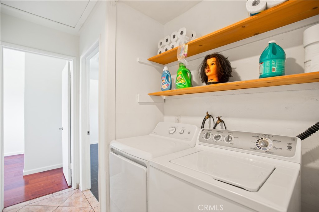 979 North Gardena Avenue Rialto, CA 92376 - Photo 22 of 33