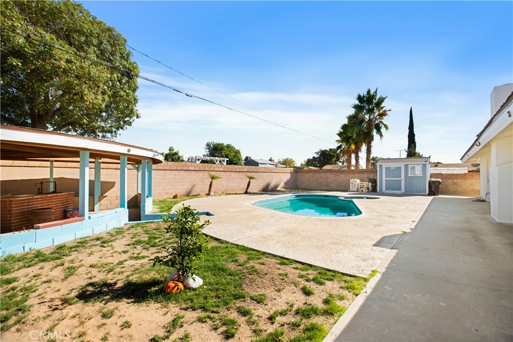 979 North Gardena Avenue Rialto, CA 92376 - Photo 26 of 33