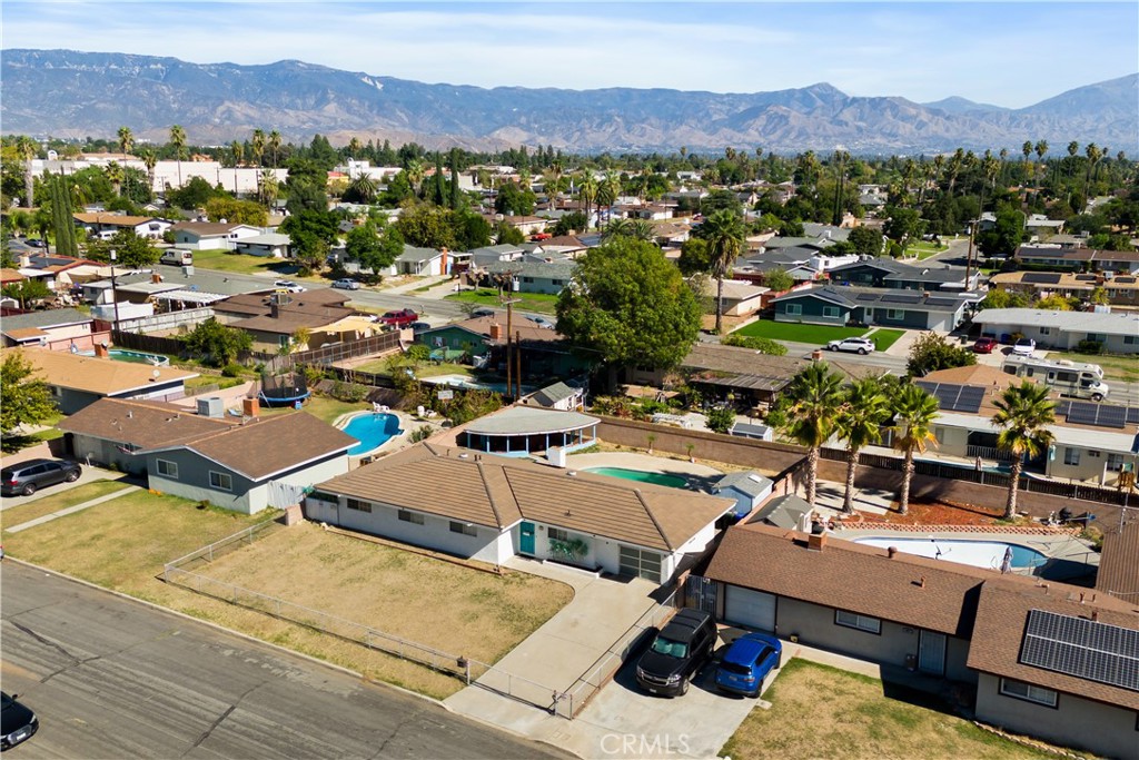 979 North Gardena Avenue Rialto, CA 92376 - Photo 31 of 33