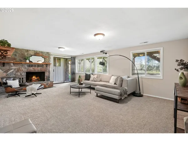 $999,900 | 18617 Northeast 399th Street, Amboy, WA 98601