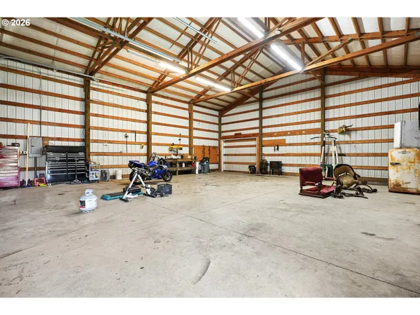 $999,900 | 18617 Northeast 399th Street, Amboy, WA 98601