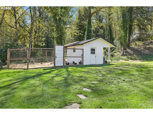$999,900 | 18617 Northeast 399th Street, Amboy, WA 98601