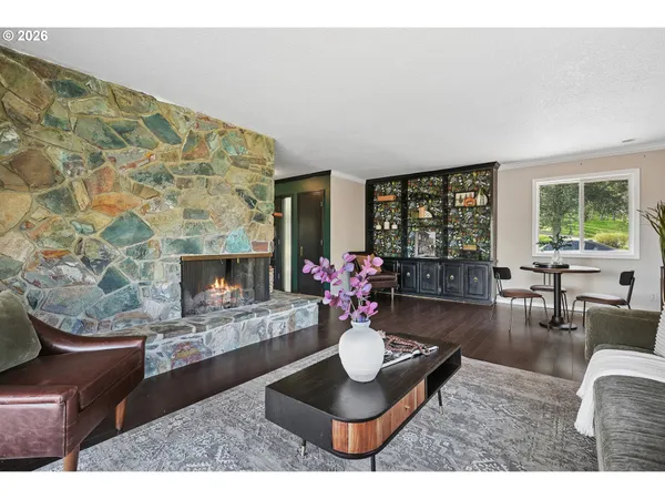 $999,900 | 18617 Northeast 399th Street, Amboy, WA 98601