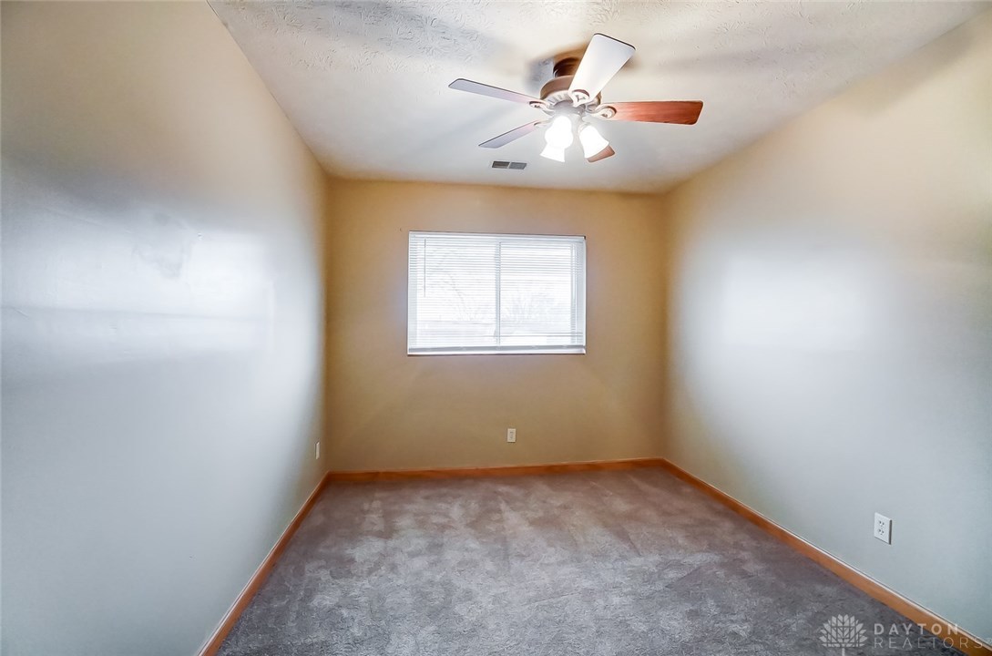 1843 Rice Boulevard, Unit 1843 Fairborn, OH 45324 - Photo 19 of 31