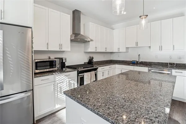 $4,200 | 160 56th Street, Pittsburgh, PA 15201