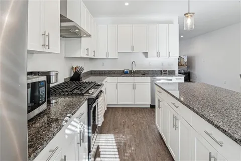 $4,200 | 160 56th Street, Pittsburgh, PA 15201