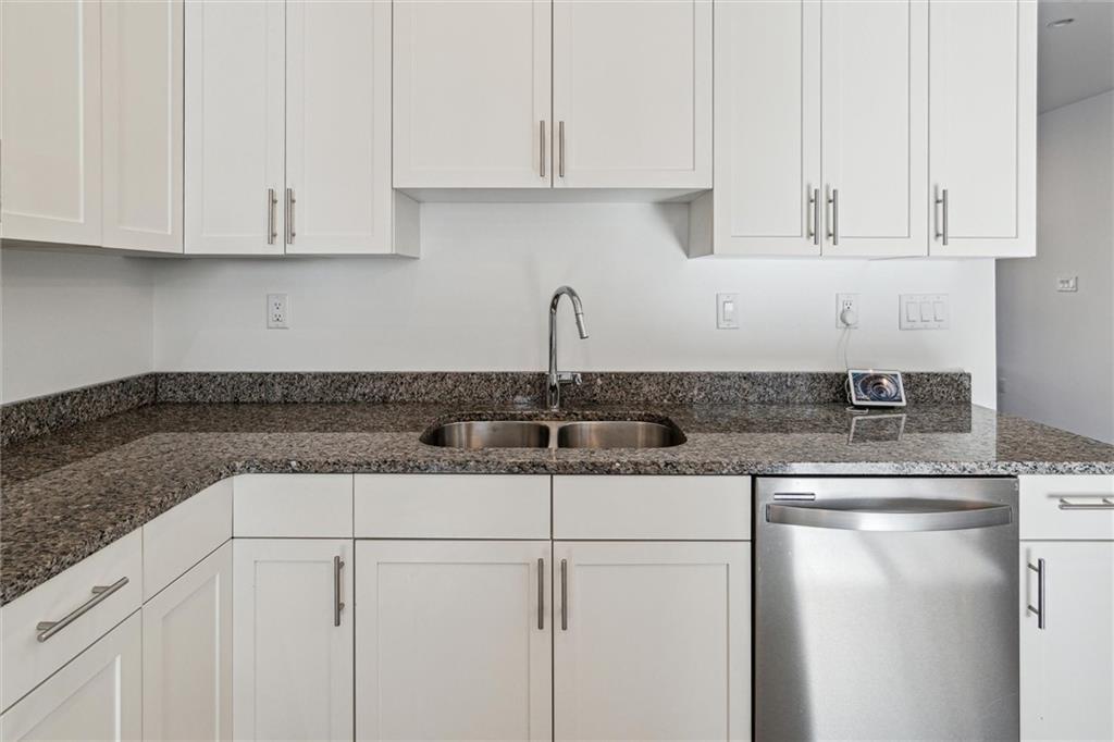 160 56th Street Pittsburgh, PA 15201 - Photo 17 of 39