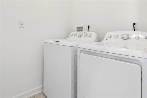 $4,200 | 160 56th Street, Pittsburgh, PA 15201