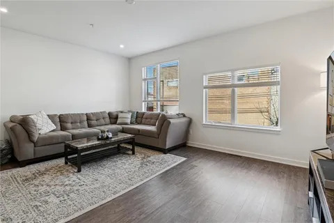 $4,200 | 160 56th Street, Pittsburgh, PA 15201
