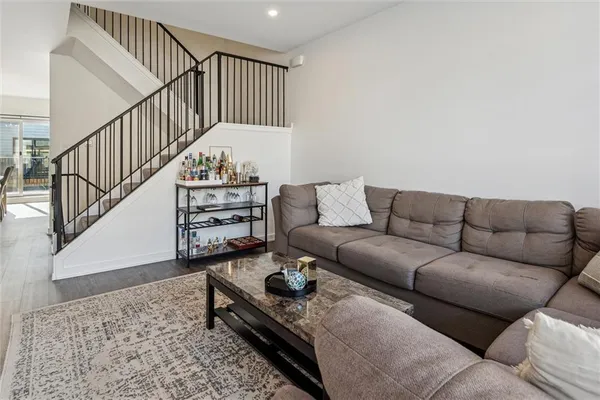 $4,200 | 160 56th Street, Pittsburgh, PA 15201