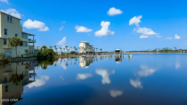 $173,999 | 6713 Yacht Club Drive, Panama City, FL 32404
