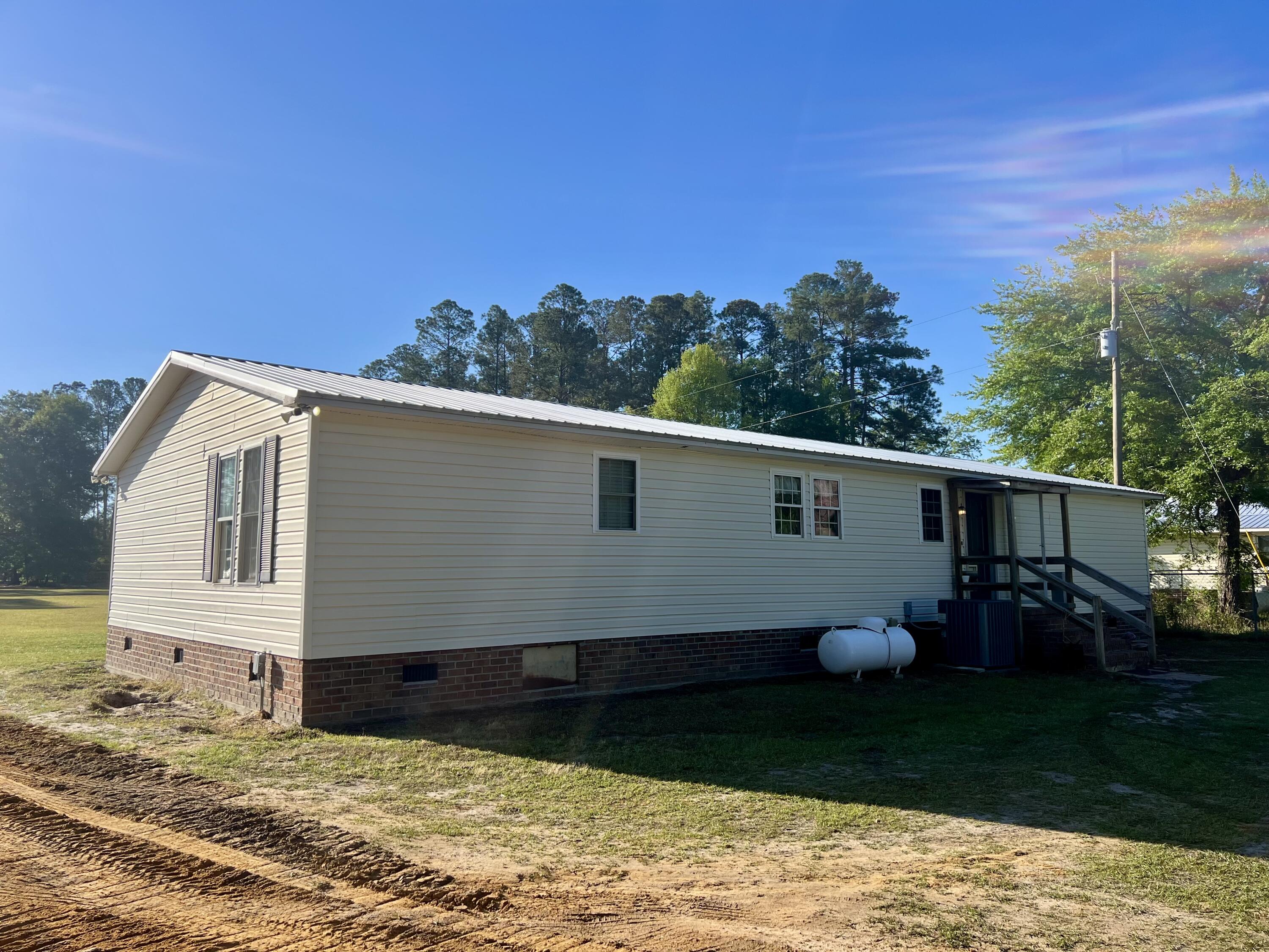 586 Scuffletown Road Ruffin, SC 29475 - Photo 7 of 47 IMG_1410