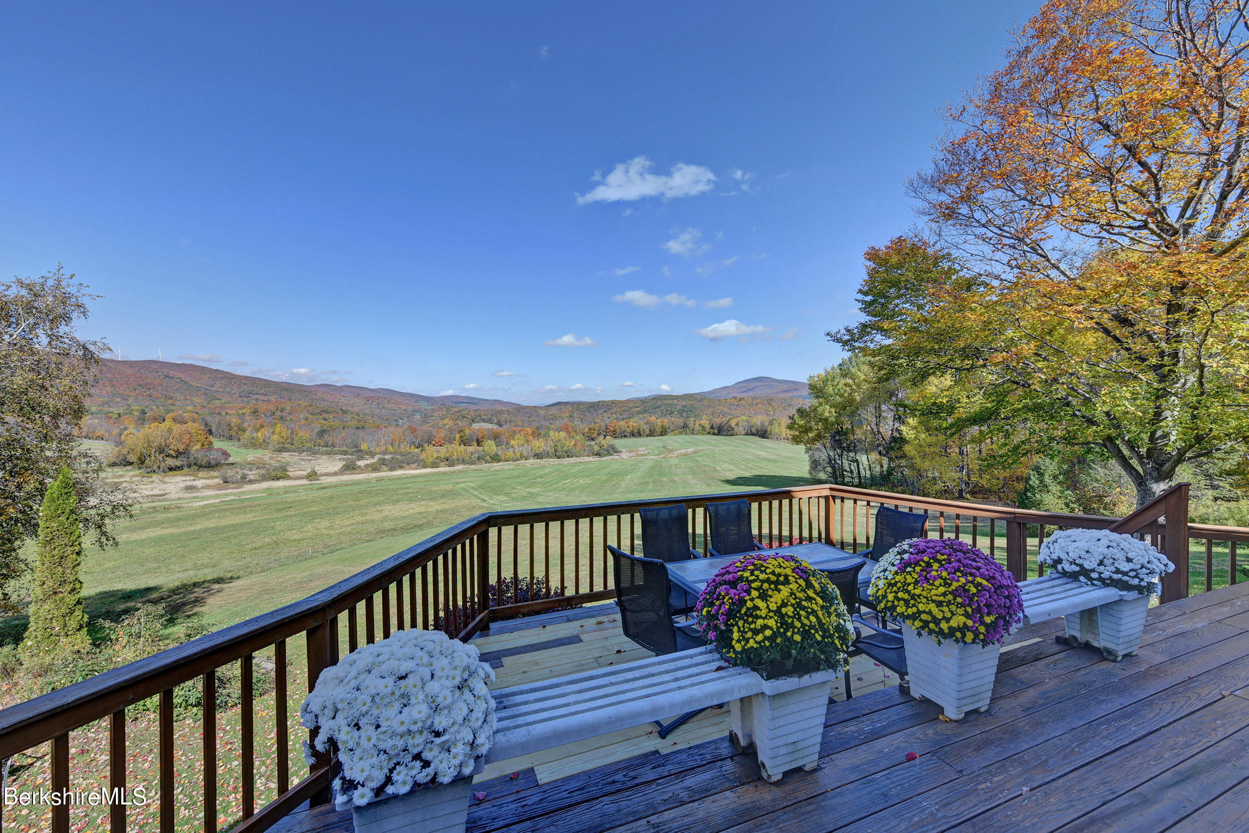 160 Bailey Road Lanesborough, MA 01237 - Photo 33 of 52 800 Deck