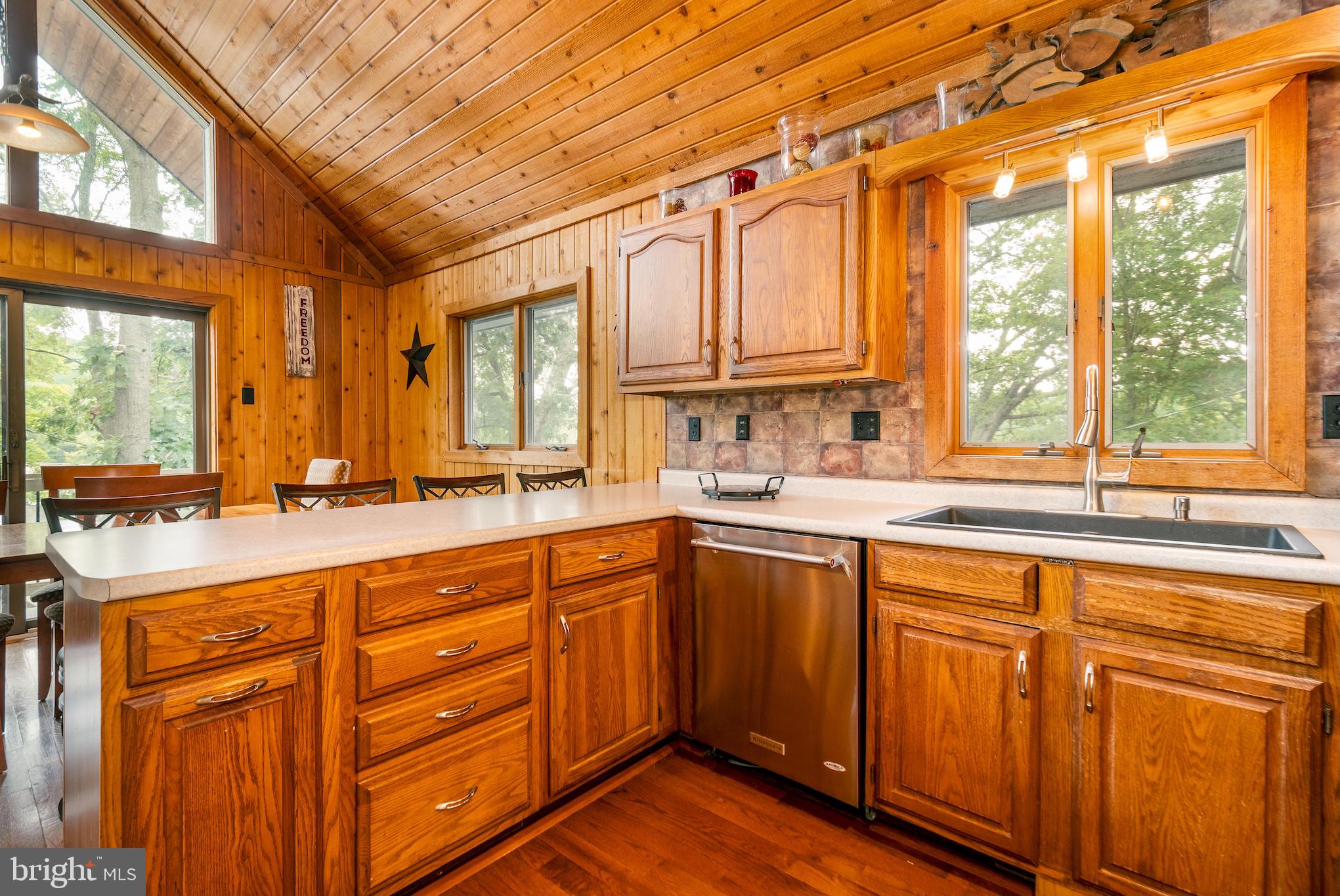82 Landmark Drive, Unit 4 McHenry, MD 21541 - Photo 12 of 85