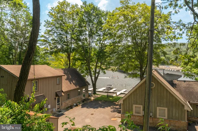 $899,000 | 82 Landmark Drive, Unit 4, McHenry, MD 21541