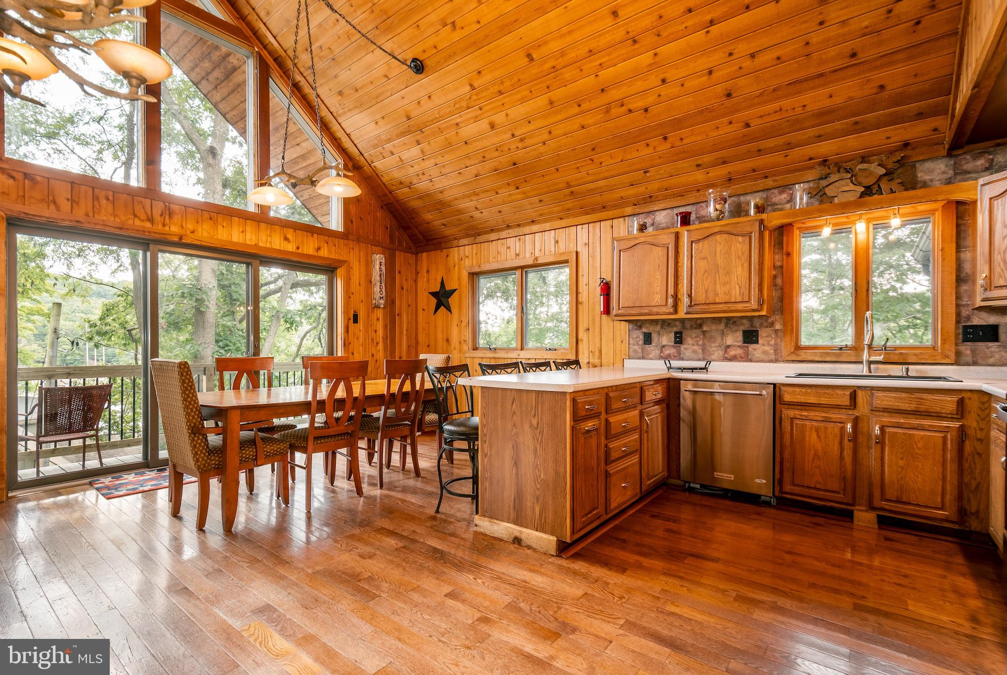 82 Landmark Drive, Unit 4 McHenry, MD 21541 - Photo 8 of 85