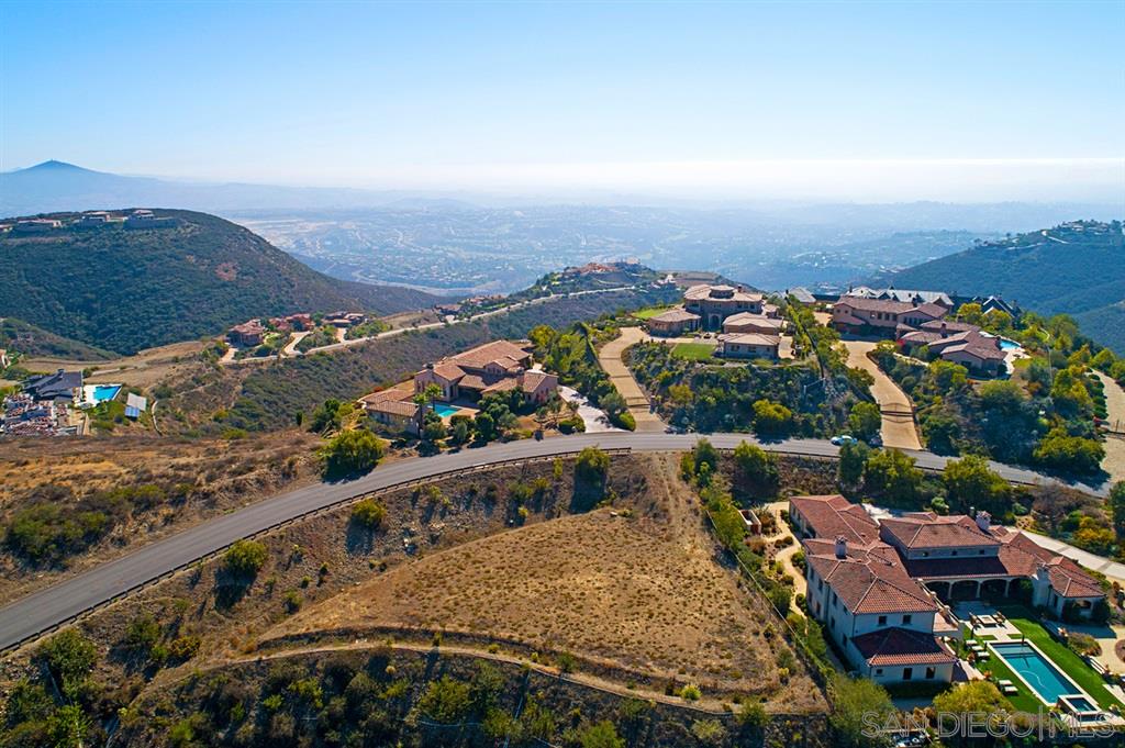 202 Via Ambiente Rancho Santa Fe, CA 92067 - Photo 3 of 14
