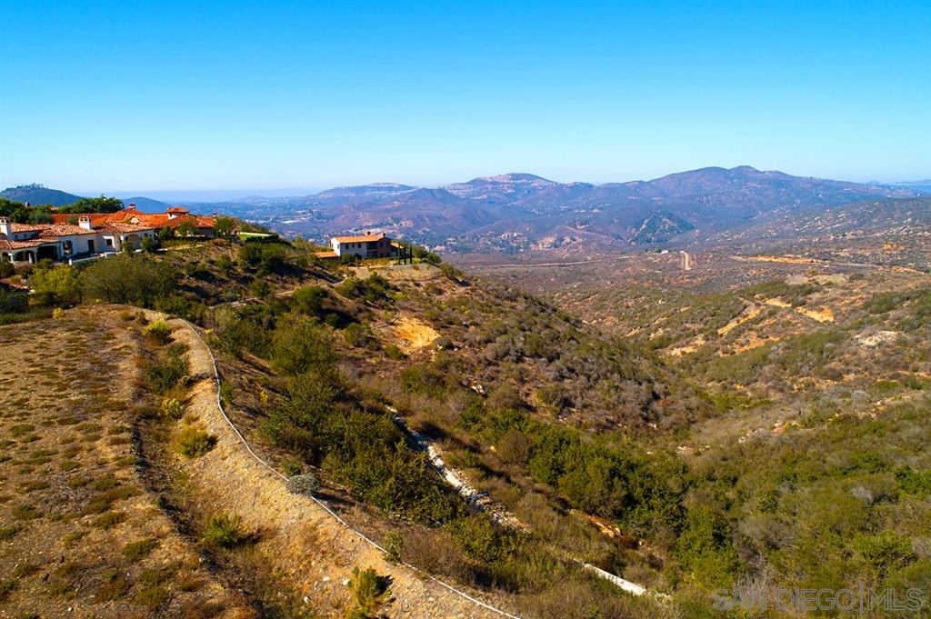 202 Via Ambiente Rancho Santa Fe, CA 92067 - Photo 9 of 14