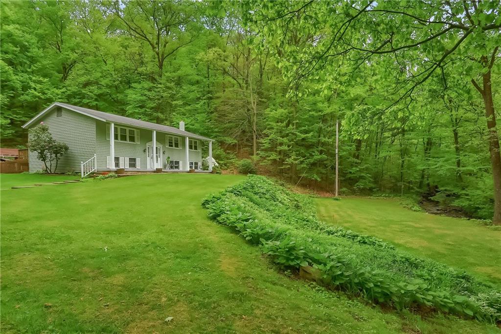 193 Bologne Valley Road Beaver Falls, PA 15010 - Photo 3 of 27 Gallery Image 3