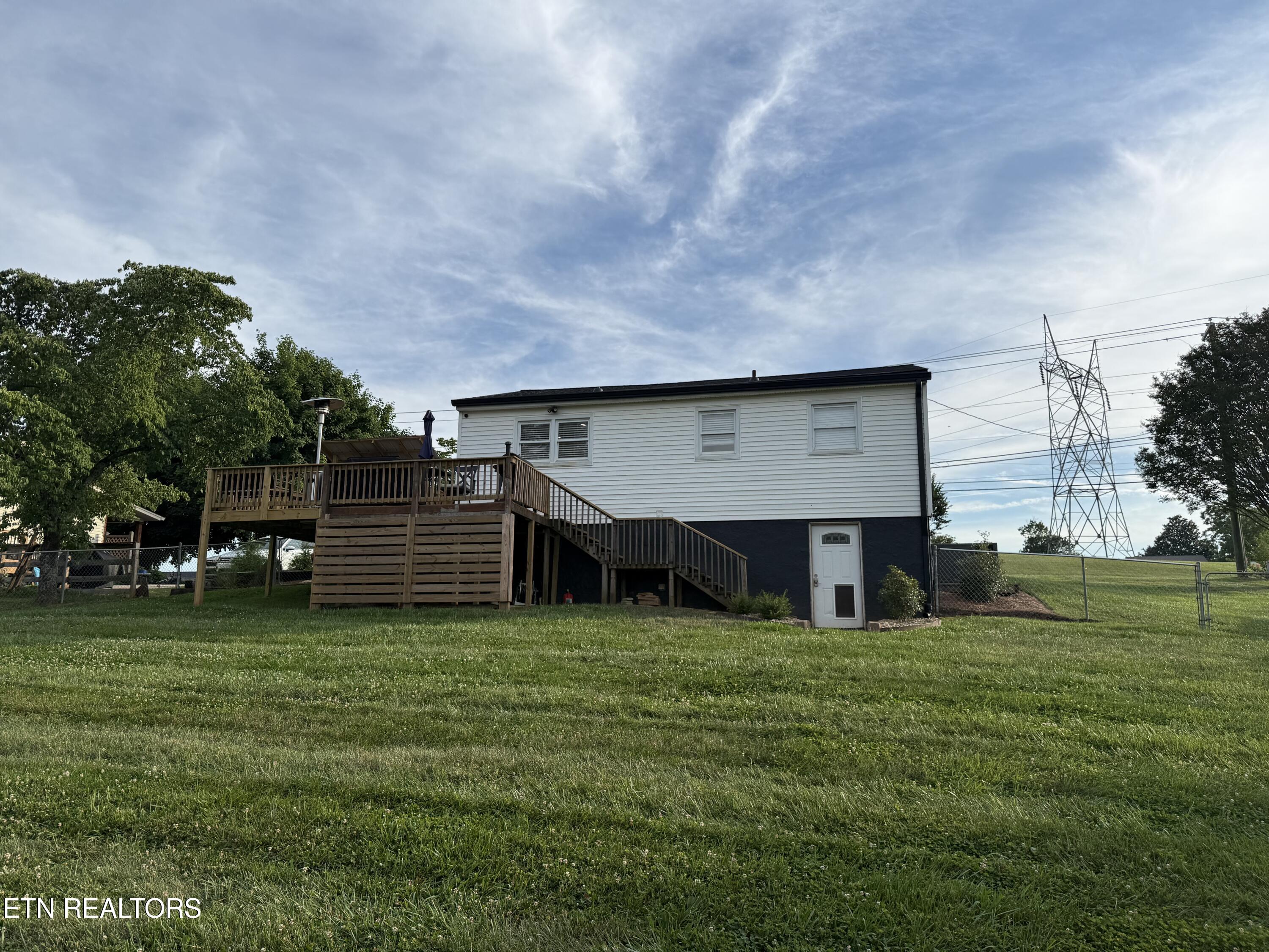 8024 Brickyard Road Powell, TN 37849 - Photo 24 of 26 rear