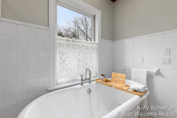 $1,150,000 | 6157 Egypt Forest Road Northeast, Rockford, MI 49341