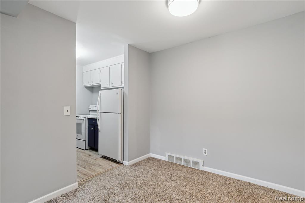 1199 South Sheldon Road, Unit K76 Plymouth, MI 48170 - Photo 9 of 29