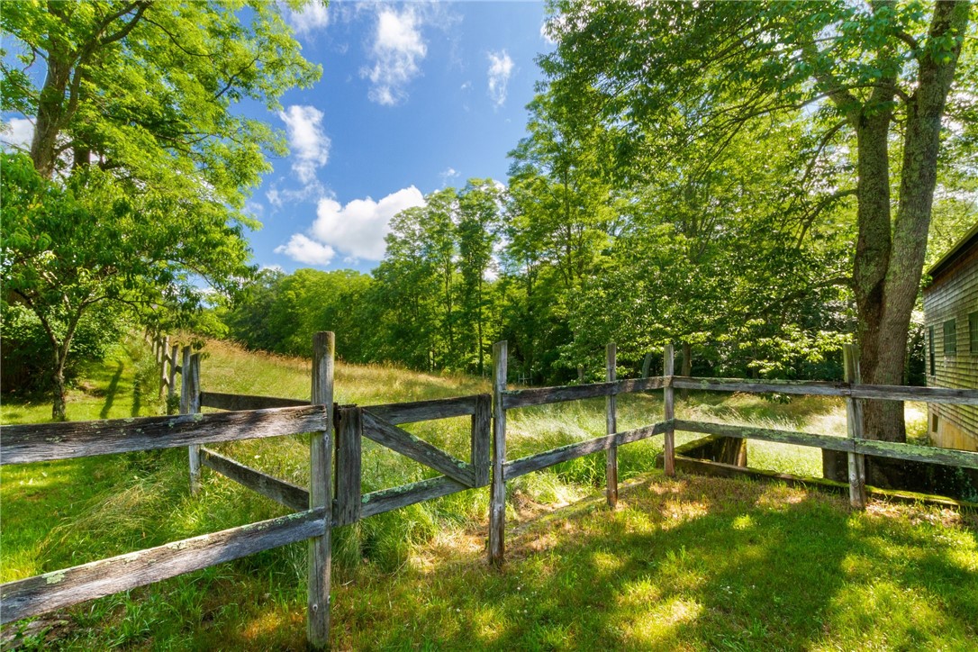 595 Ten Rod Road Exeter, RI 02822 - Photo 4 of 26
