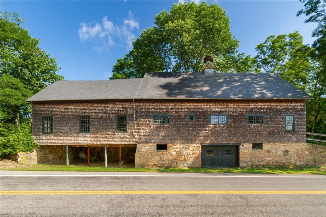 595 Ten Rod Road Exeter, RI 02822 - Photo 9 of 26