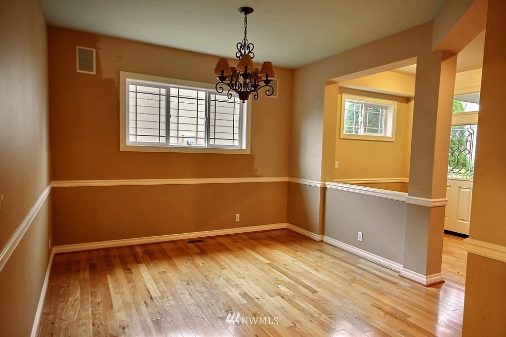 5311 Northeast 3rd Street Renton, WA 98059 - Photo 5 of 14